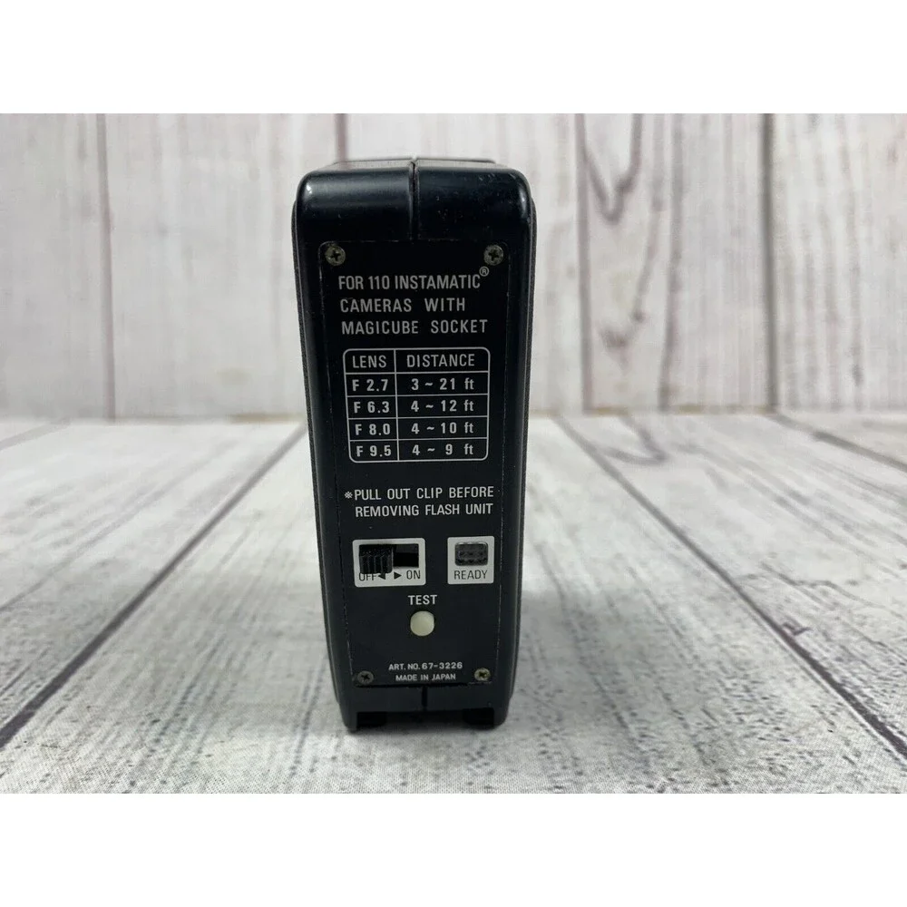 For Parts - MONTGOMERY WARD ELECTRONIC FLASH EF206 POCKET 110 CAMERAS JAPAN